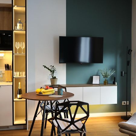 Apartament Zdziechowskiego With Parking And Ac, Mokotow วอร์ซอ ภายนอก รูปภาพ